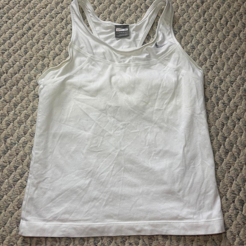 Vintage nike white tank top size medium athletic trendy